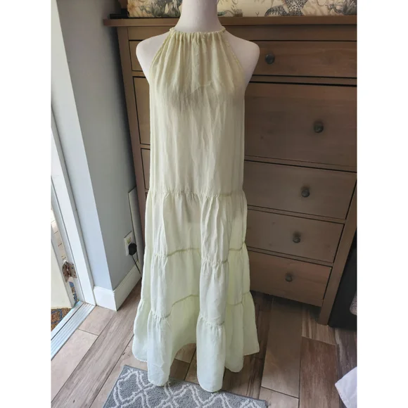 Sunlit halter maxi dress tiered 100% Linen Size medium - Picture 2 of 9